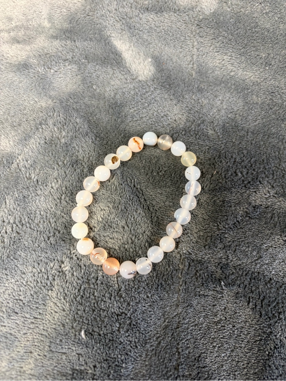 White Agate Beaded Stretch Bracelet - Neutral Tones